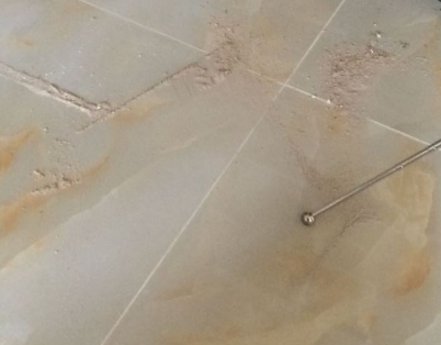 木垒哈萨克瓷砖空鼓维修公司分享粘合剂选择不当在瓷砖铺贴过程中可能导致以下问题